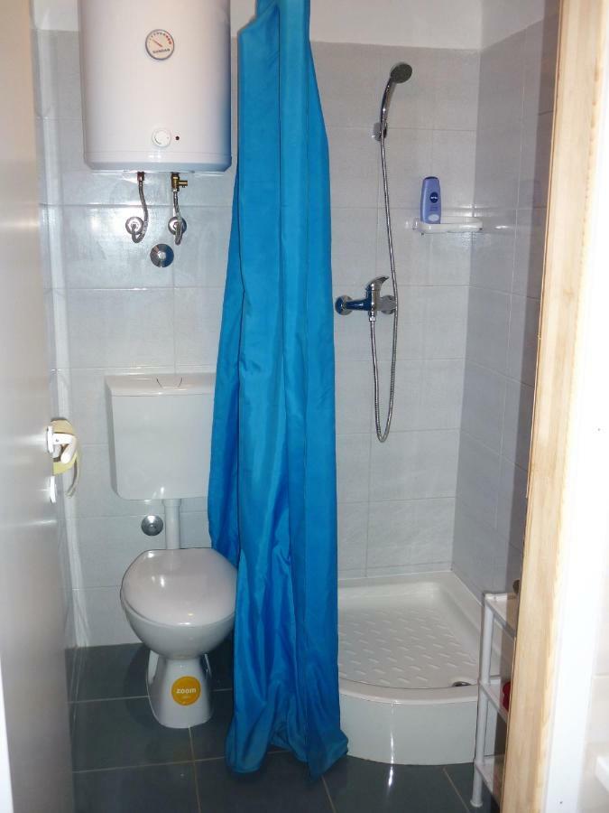 Apartman Tisno Eksteriør billede